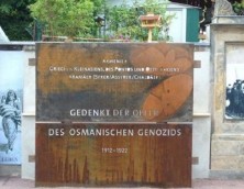 Οικουμενικό Μνημείο Γενοκτονίας κατασκευάζουν ομογενείς στο Βερολίνο